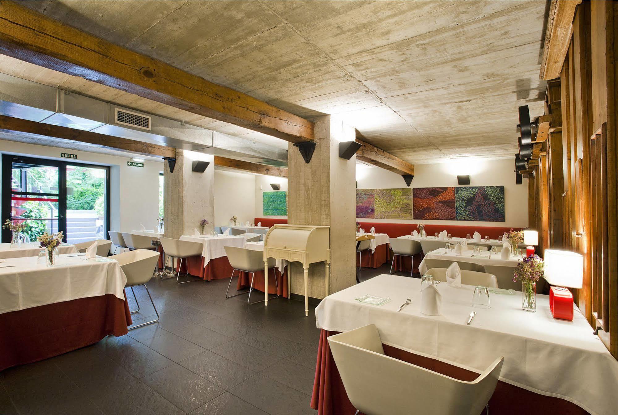 אסטייה Hotel Tximista מראה חיצוני תמונה